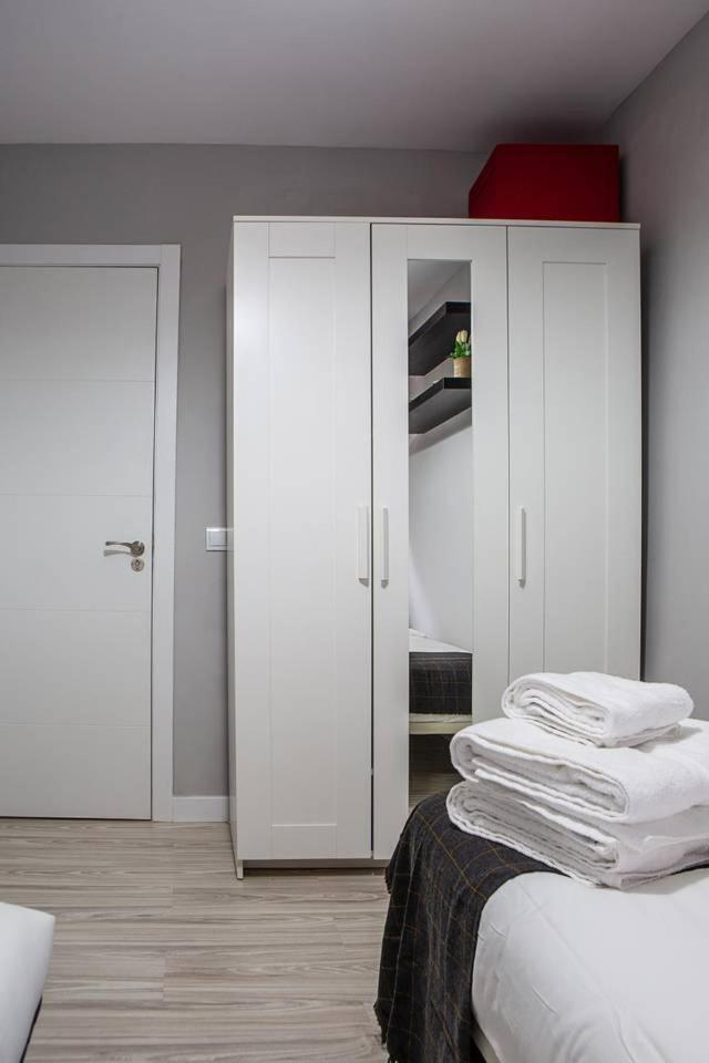 Lovely 3 Bedroom Apartment Next To Fuencarral Madrid Ngoại thất bức ảnh