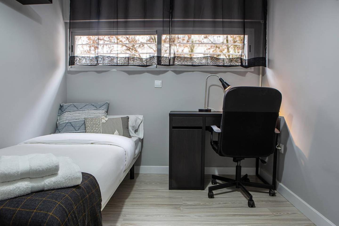 Lovely 3 Bedroom Apartment Next To Fuencarral Madrid Ngoại thất bức ảnh